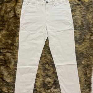 Off-White / Cream